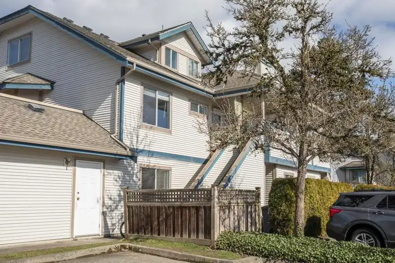 213 7837 120A STREET - photo 2 of 36
