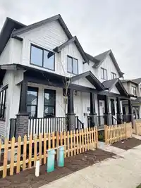 7625 197 STREET - thumbnail 1