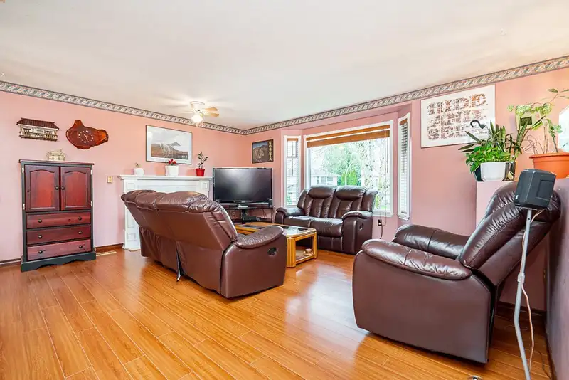 2697 273A STREET - photo 4 of 28