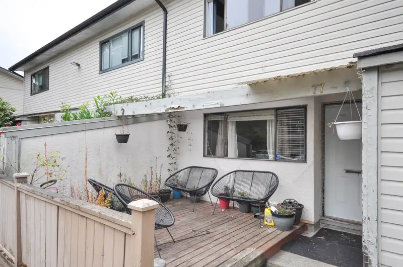 77 20350 53 AVENUE - photo 2 of 34