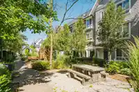 85 8476 207A STREET - thumbnail 35