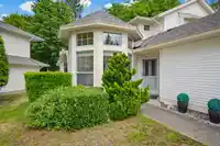42 9208 208 STREET - thumbnail 3