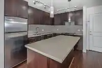 406 15735 CROYDON DRIVE - thumbnail 7