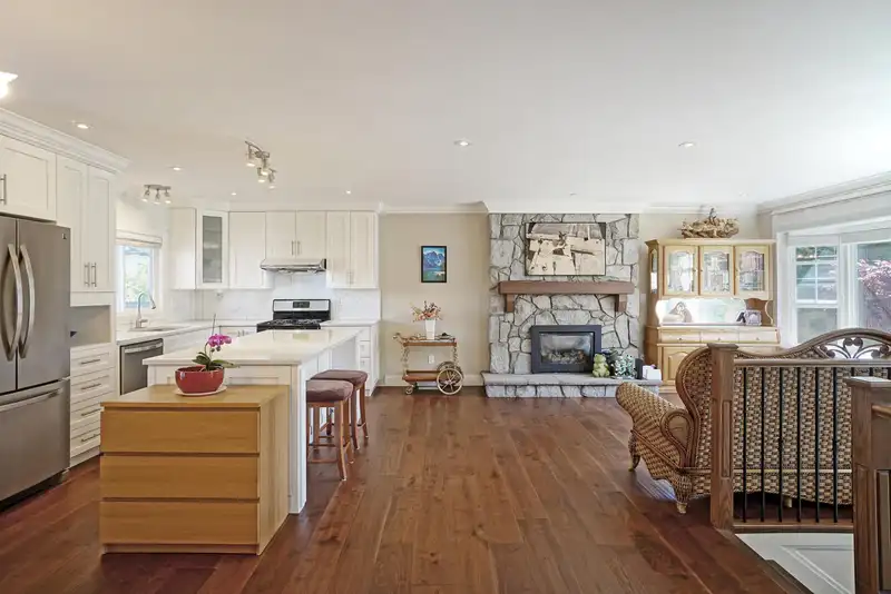 15125 CANARY DRIVE - photo 4 of 30