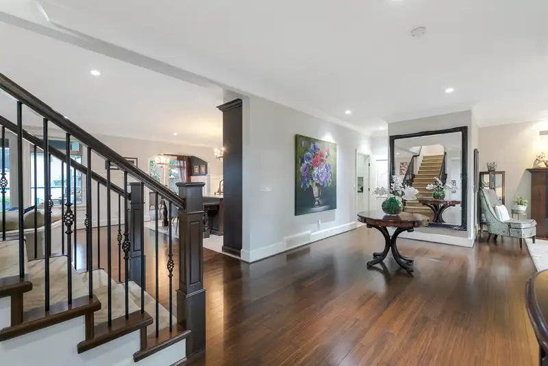 518 E 16TH STREET - photo 2 of 40