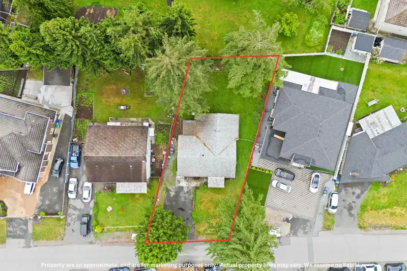 12232 85A AVENUE - photo 2 of 27