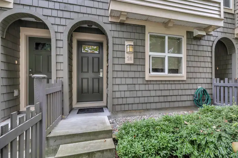 26 7938 209TH STREET - photo 2 of 37