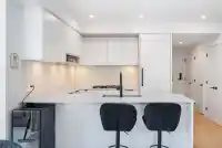 221 2520 GUELPH STREET - thumbnail 4