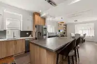 8 9219 WILLIAMS ROAD - thumbnail 11