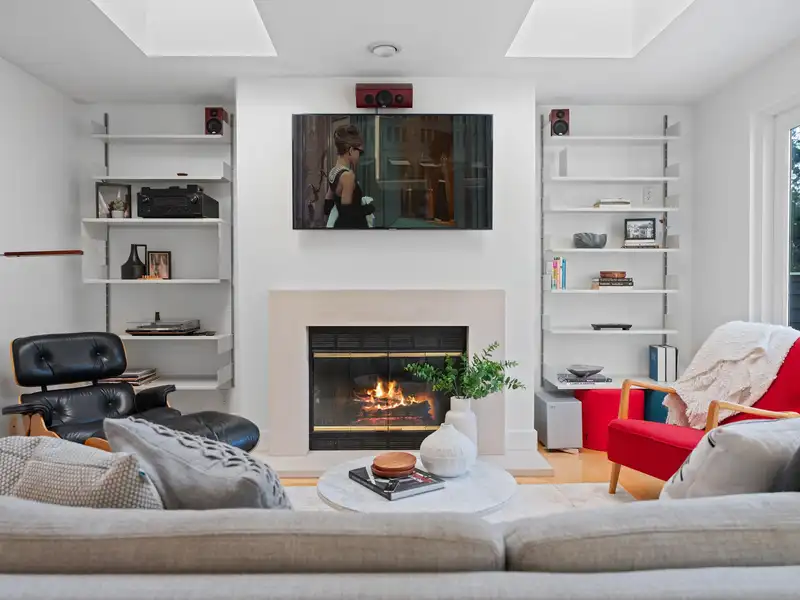 2343 W 7TH AVENUE - photo 3 of 40