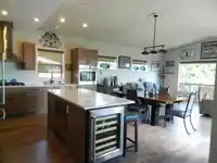 659 GIBSONS WAY - thumbnail 5
