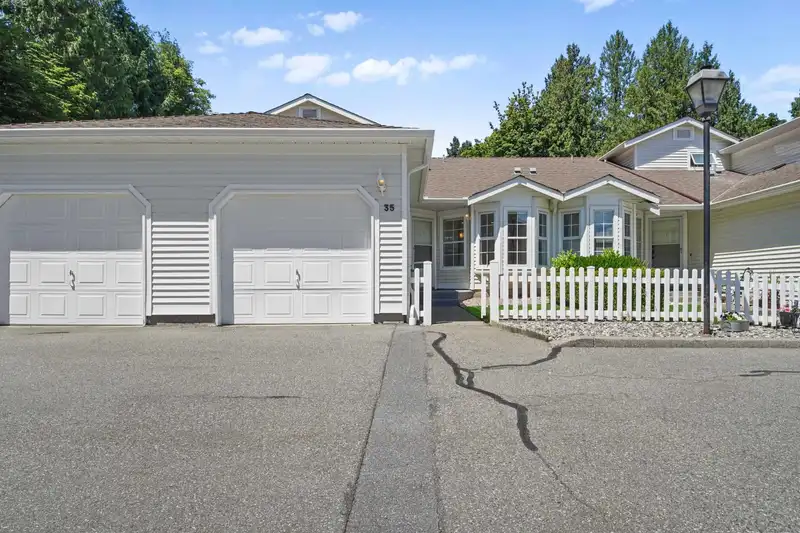 35 6537 138 STREET - photo 2 of 28