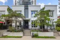 TH11 10290 133 STREET - thumbnail 4