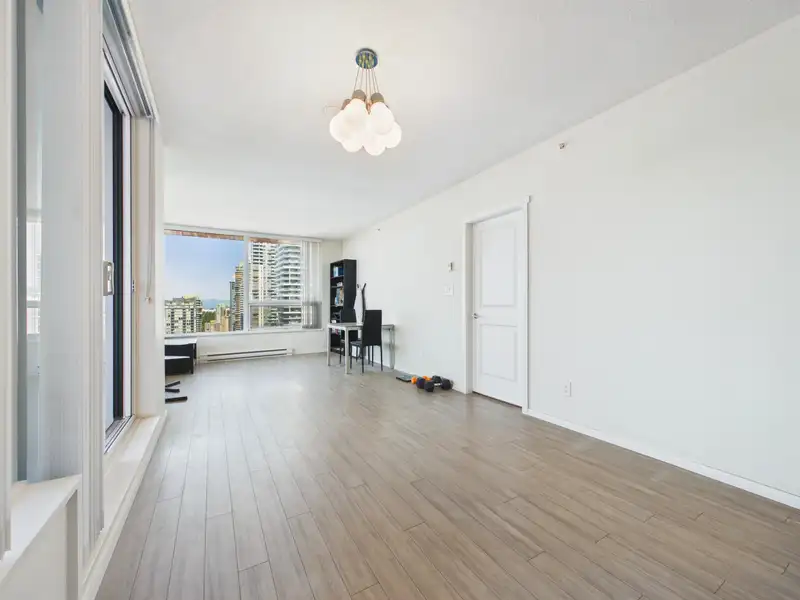 3205 6658 DOW AVENUE - photo 2 of 36