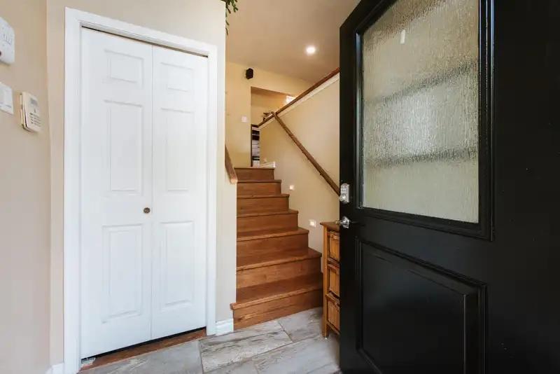 934 DAVIS ROAD - photo 4 of 40