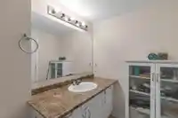 210 13771 72A AVENUE - thumbnail 17