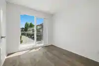 3 5900 MUIR DRIVE - thumbnail 9
