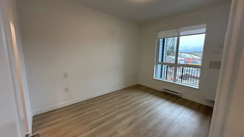 306 2771 MONTROSE AVENUE - photo 4 of 28