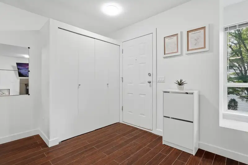 7327 MAGNOLIA TERRACE - photo 4 of 34