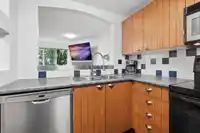 7327 MAGNOLIA TERRACE - thumbnail 10