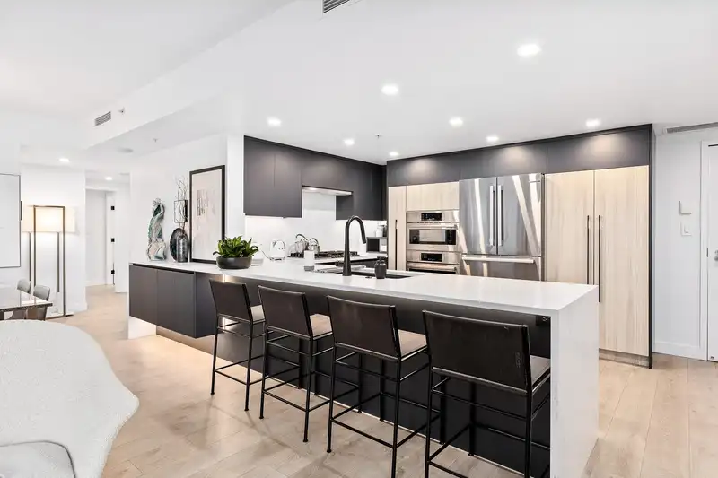 1604 1205 W HASTINGS STREET - photo 1 of 39