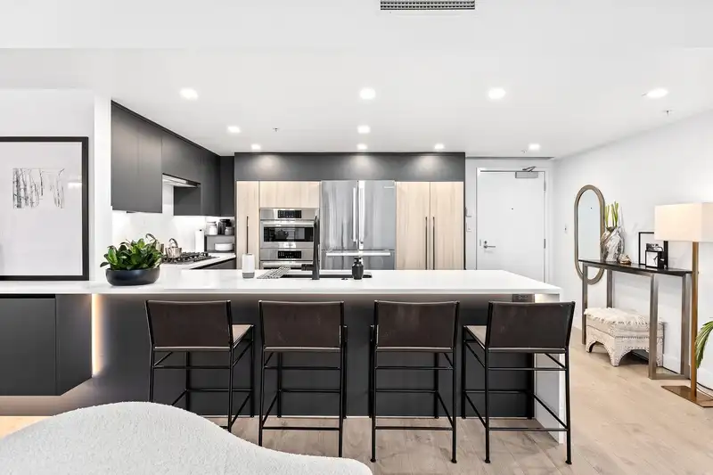 1604 1205 W HASTINGS STREET - photo 2 of 39