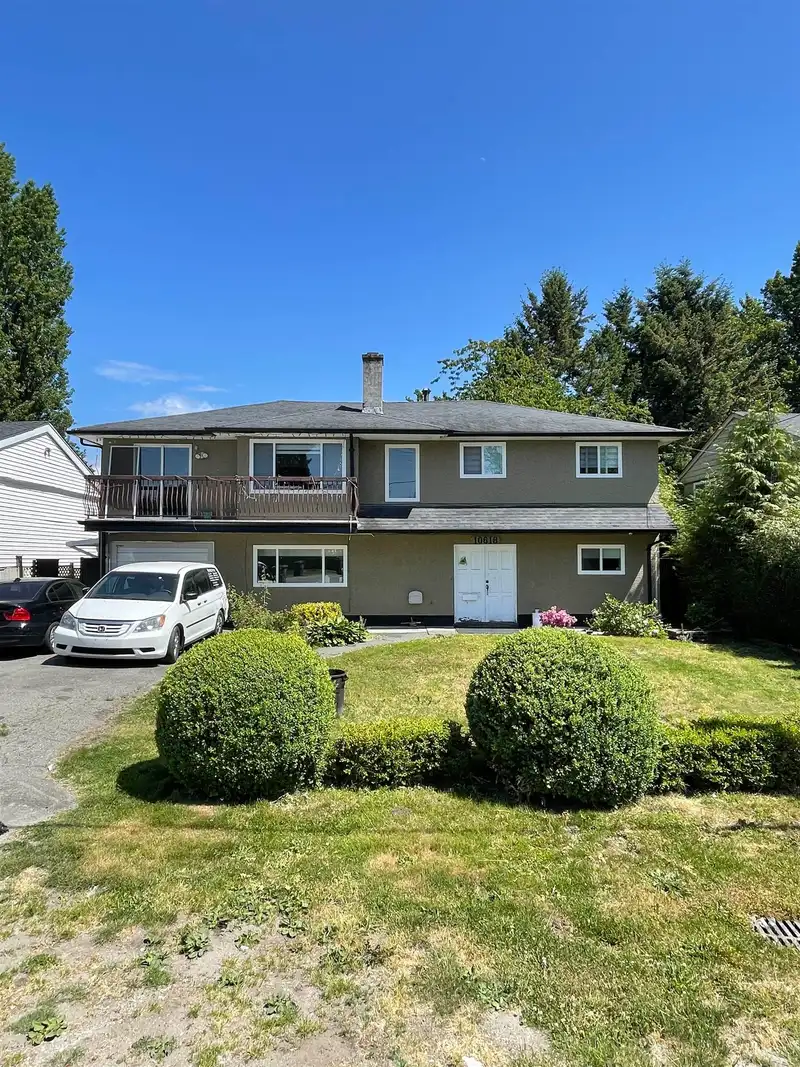 10618 141 STREET - photo 1 of 32