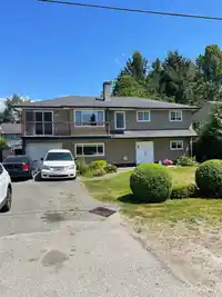 10618 141 STREET - thumbnail 2