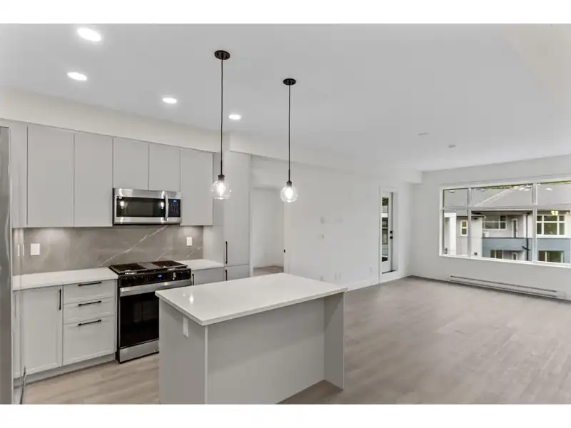 615 3528 146A STREET - photo 3 of 20