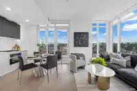 402 8415 GRANVILLE STREET - thumbnail 1