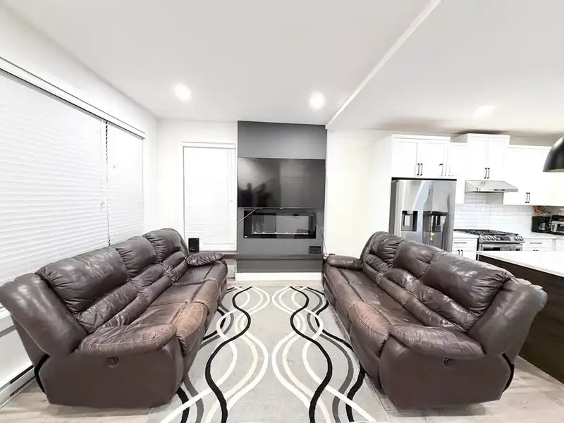 12 27640 LANTERN AVENUE - photo 4 of 16