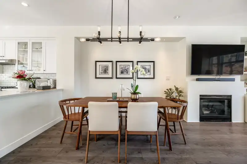 18 6888 ROBSON DRIVE - photo 2 of 16