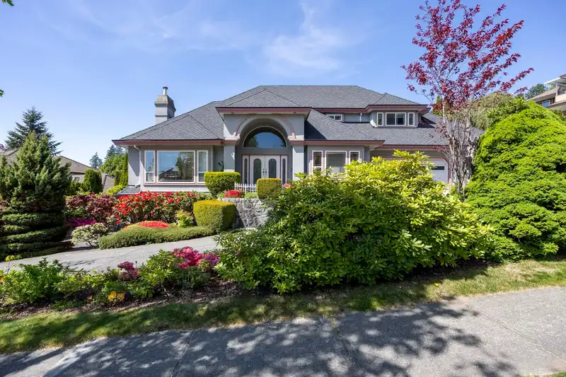 3022 PLATEAU BOULEVARD - photo 1 of 40