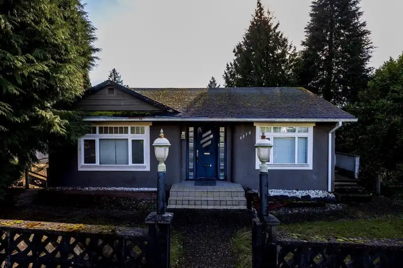 4376 WINNIFRED STREET - photo 1 of 25
