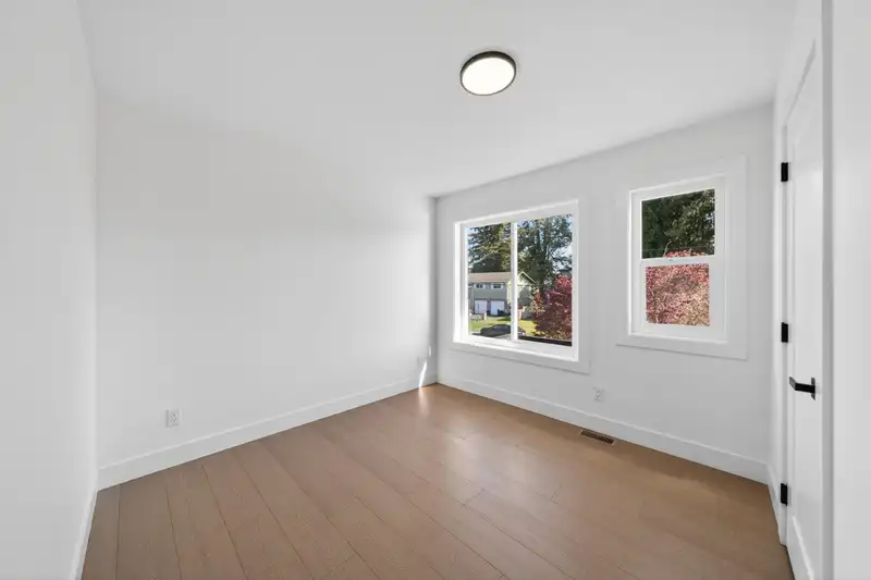 11399 85A AVENUE - photo 4 of 38