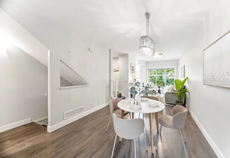 22 12333 ENGLISH AVENUE - photo 3 of 40