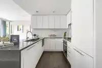 605 3487 BINNING ROAD - thumbnail 10