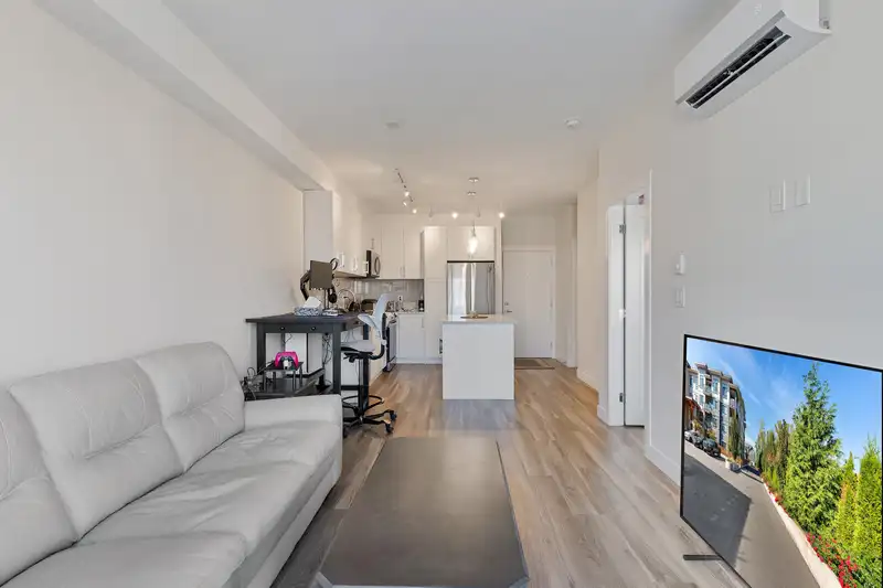 211 20356 72B AVENUE - photo 4 of 24