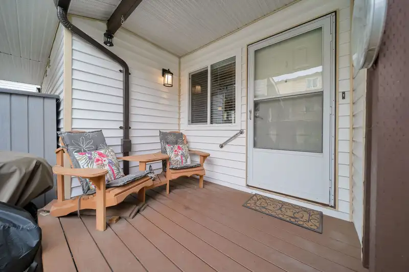 84 27272 32 AVENUE - photo 1 of 31