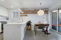 2333 NAPIER STREET - thumbnail 13