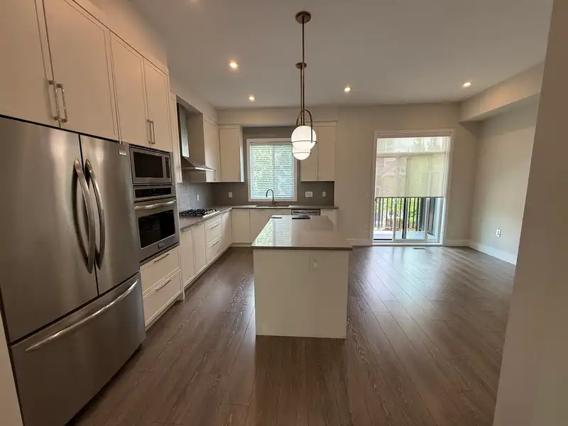 2 19133 73 AVENUE - photo 3 of 21