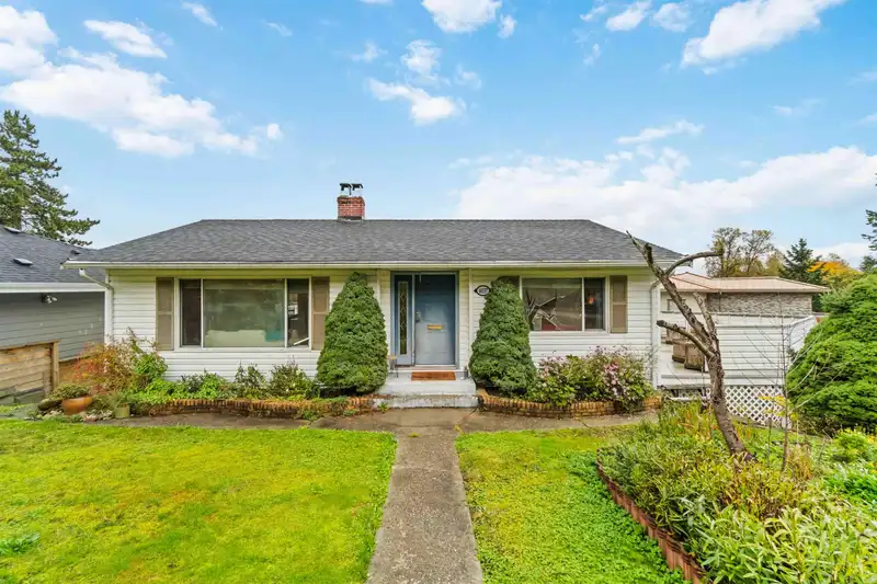 4037 NITHSDALE STREET - photo 1 of 40
