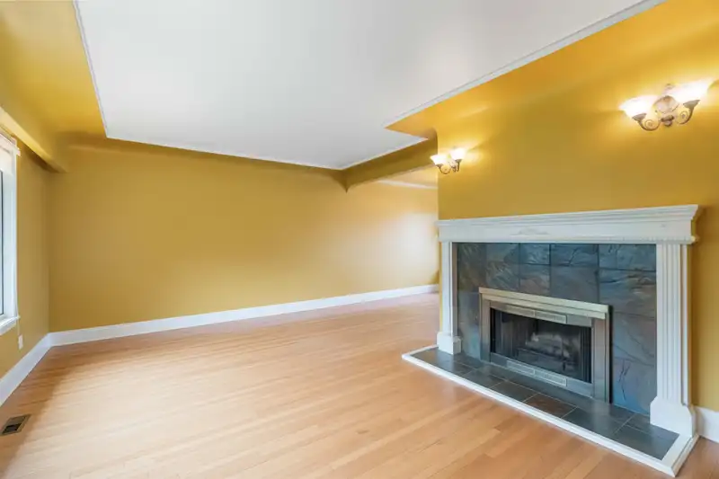 4037 NITHSDALE STREET - photo 3 of 40