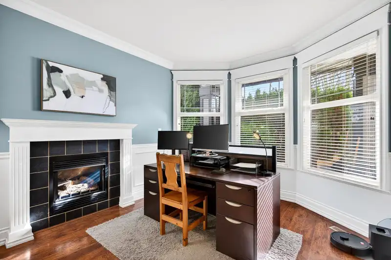18345 66 AVENUE - photo 4 of 36