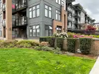 102 20078 FRASER HIGHWAY - thumbnail 1