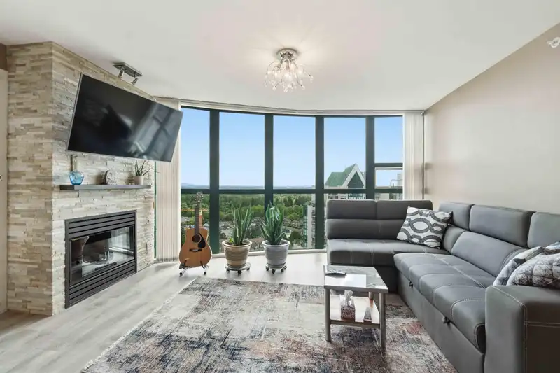 1903 1199 EASTWOOD STREET - photo 1 of 37