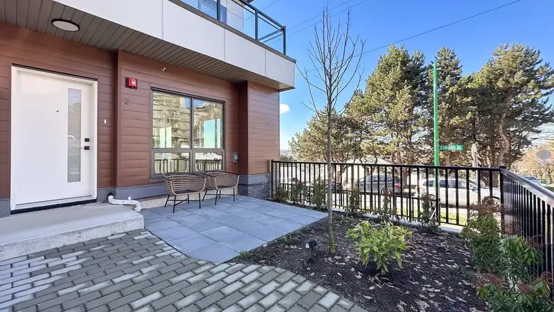 4 3800 PENDER STREET - photo 3 of 31