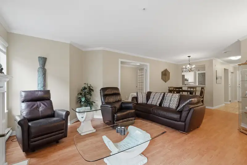 106 15272 20 AVENUE - photo 4 of 28