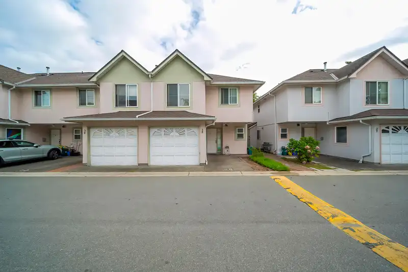 38 10080 KILBY DRIVE - photo 1 of 31