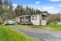 28 3942 COLUMBIA VALLEY ROAD - thumbnail 1